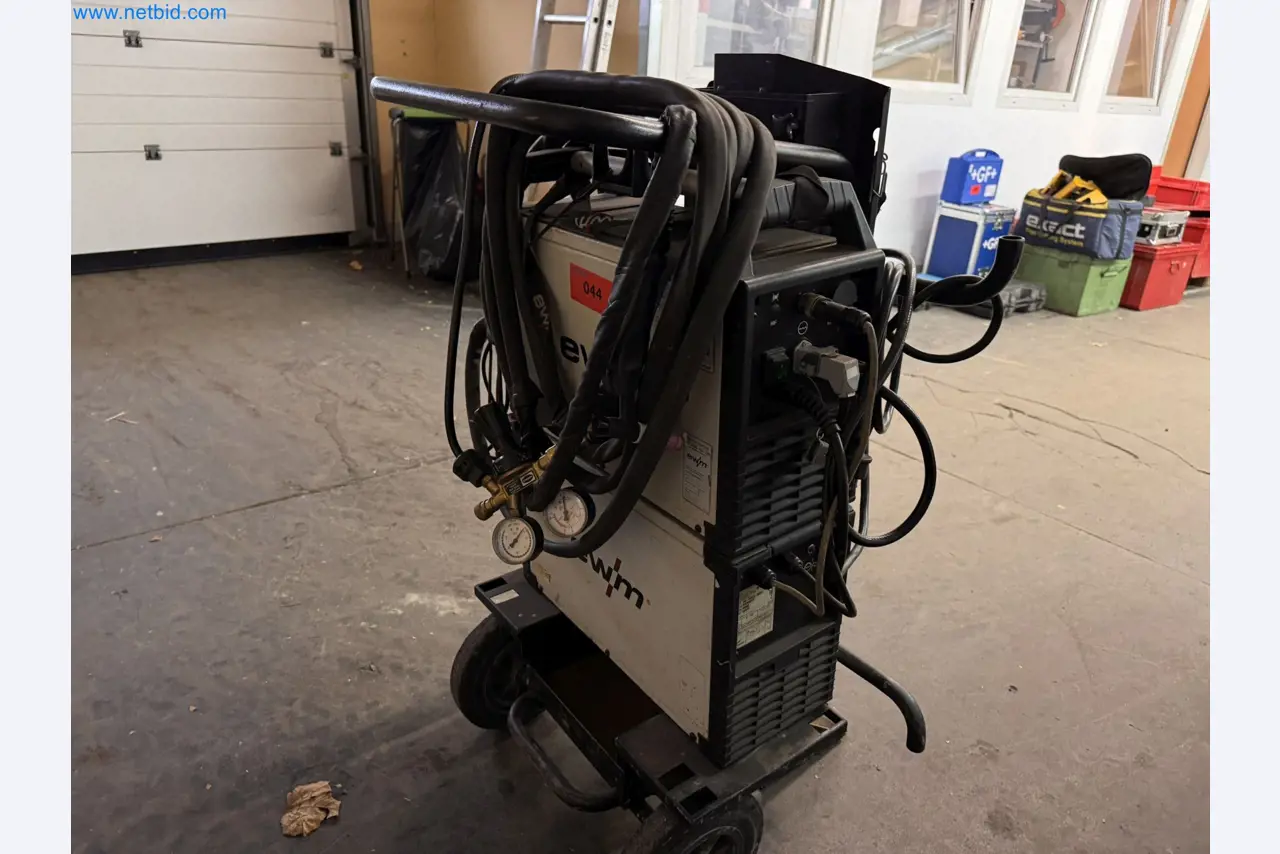 Equipment, material stocks and operating equipment of a plant construction company-3