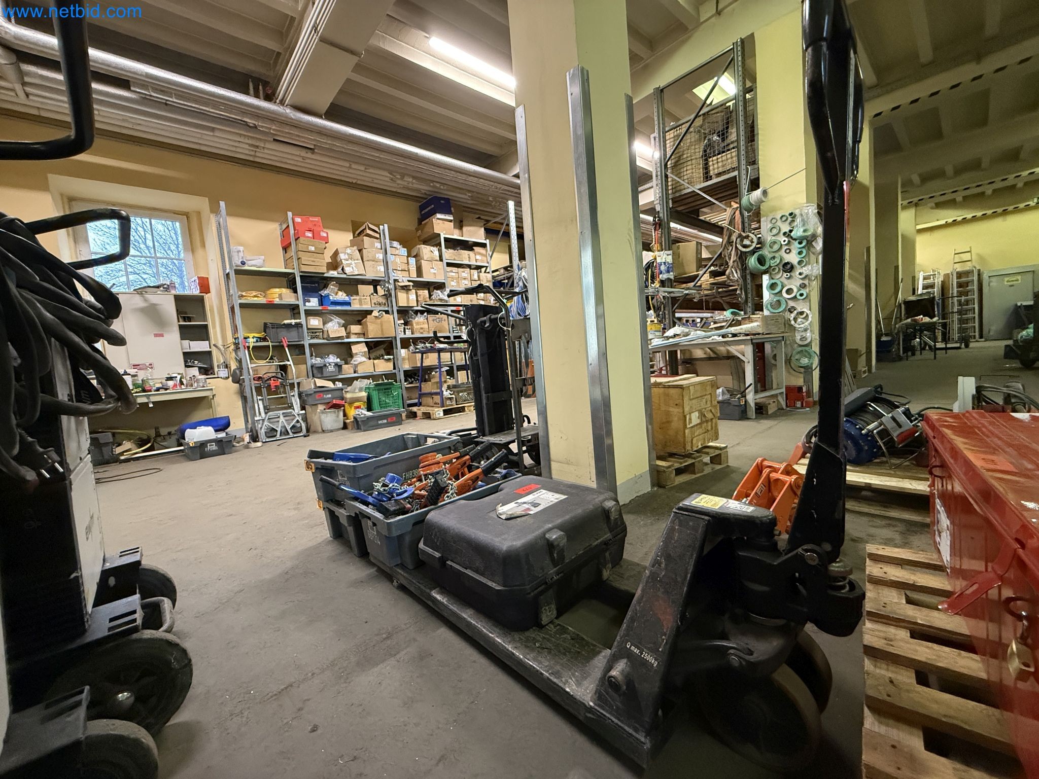 Equipment, material stocks and operating equipment of a plant construction company-3