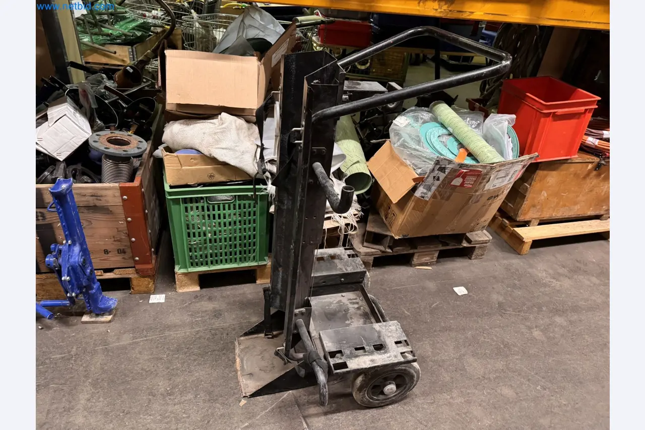 Equipment, material stocks and operating equipment of a plant construction company-1