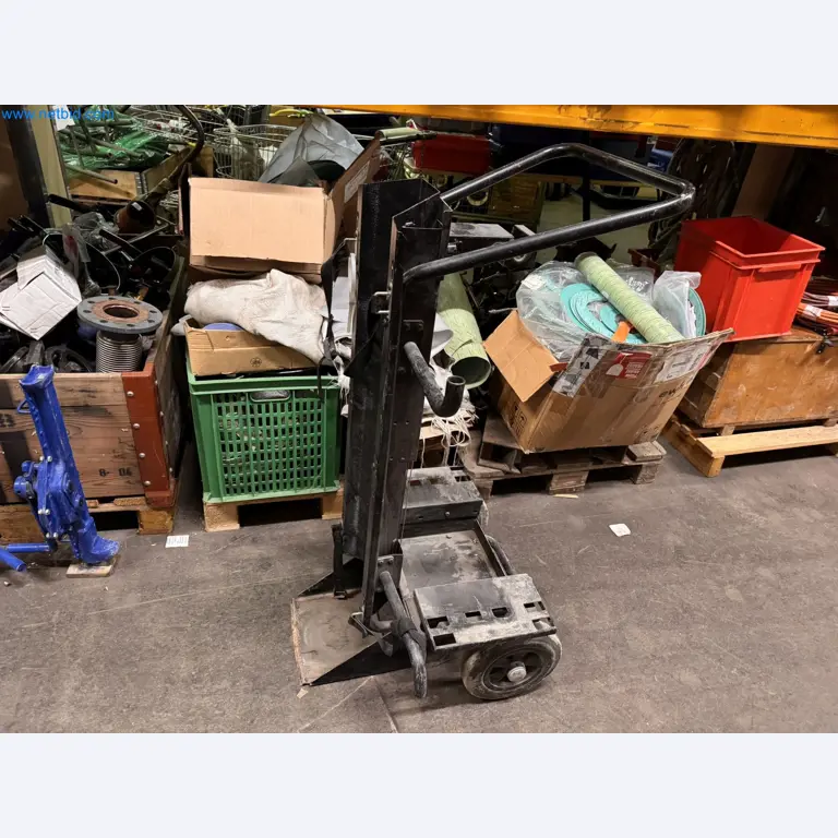 Equipment, material stocks and operating equipment of a plant construction company-1