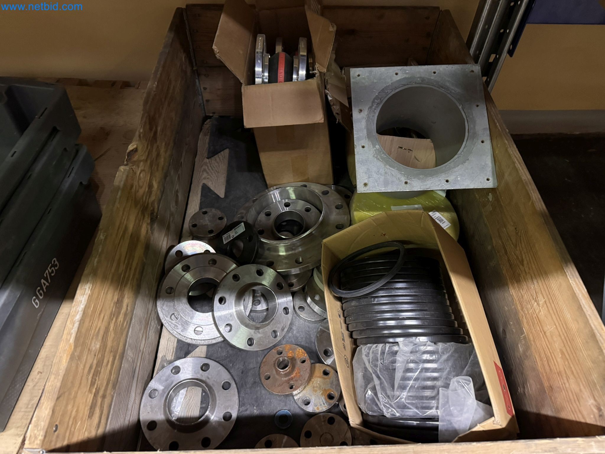 Equipment, material stocks and operating equipment of a plant construction company-30