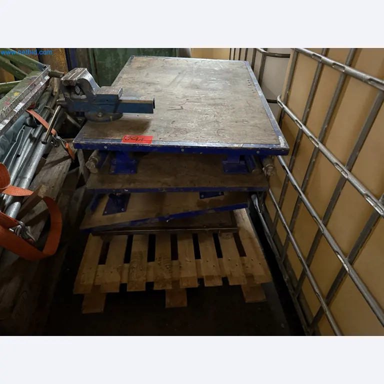 Equipamiento, existencias de material y equipos de explotación de una empresa de construcción de instalaciones-4