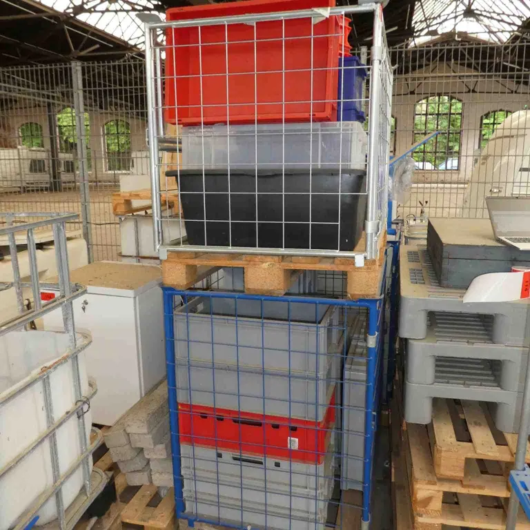 5 Wire baskets