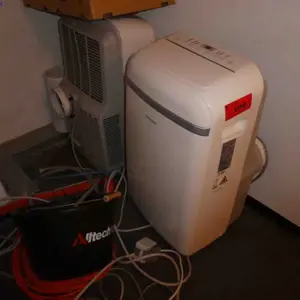 2 portable air conditioners Comfee MPD1-12CRN7