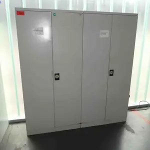 2 Metal cabinets