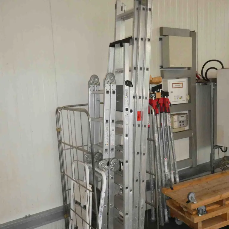 1 Posten Aluminum Ladders