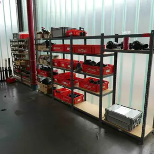 1 Posten Shelves