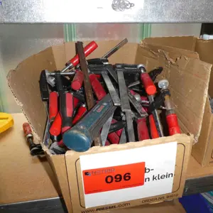 1 Posten Screw Clamps and Hand Tools