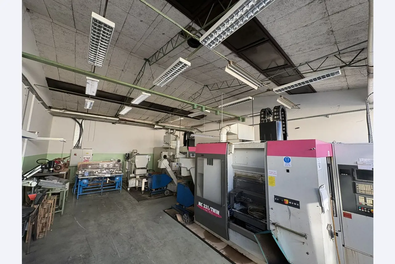 Instalaciones industriales, maquinaria y bienes inmuebles de AGIS Technologies Ptuj-9