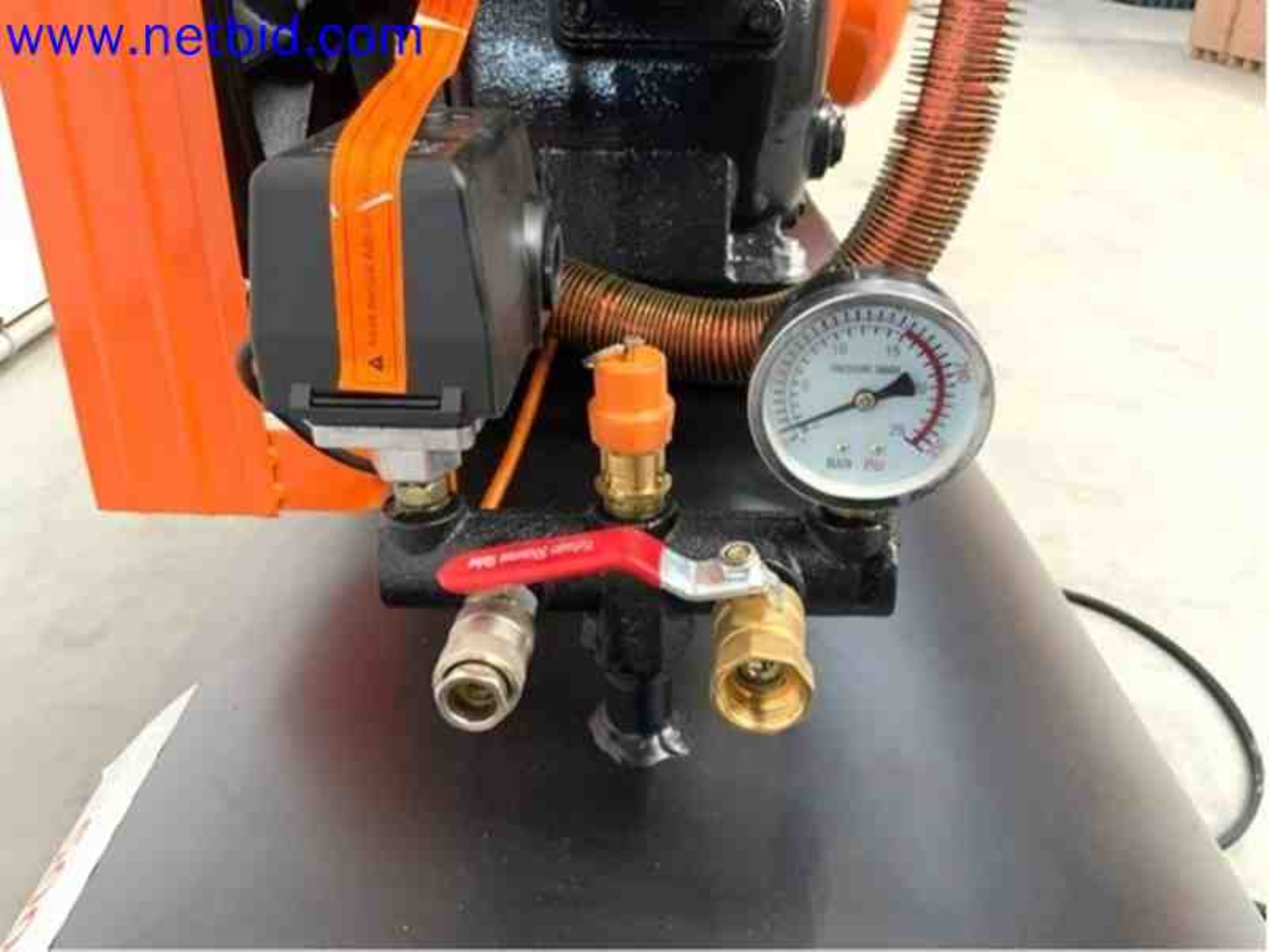 Professionelle Maschinen und Werkzeuge aus den Niederlanden-17