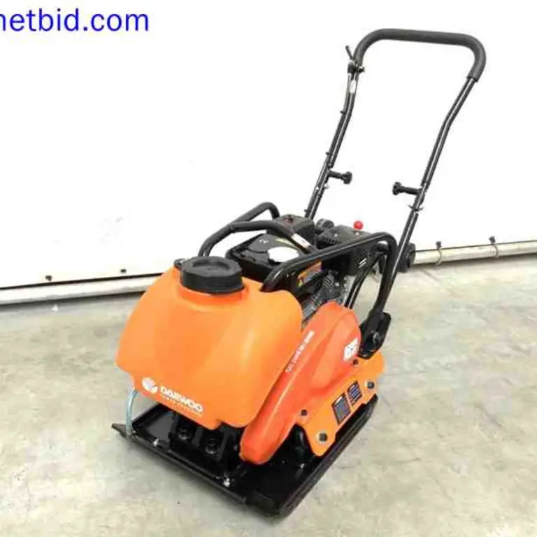 Vibracijski plošcni kompaktor Daewoo DATM80