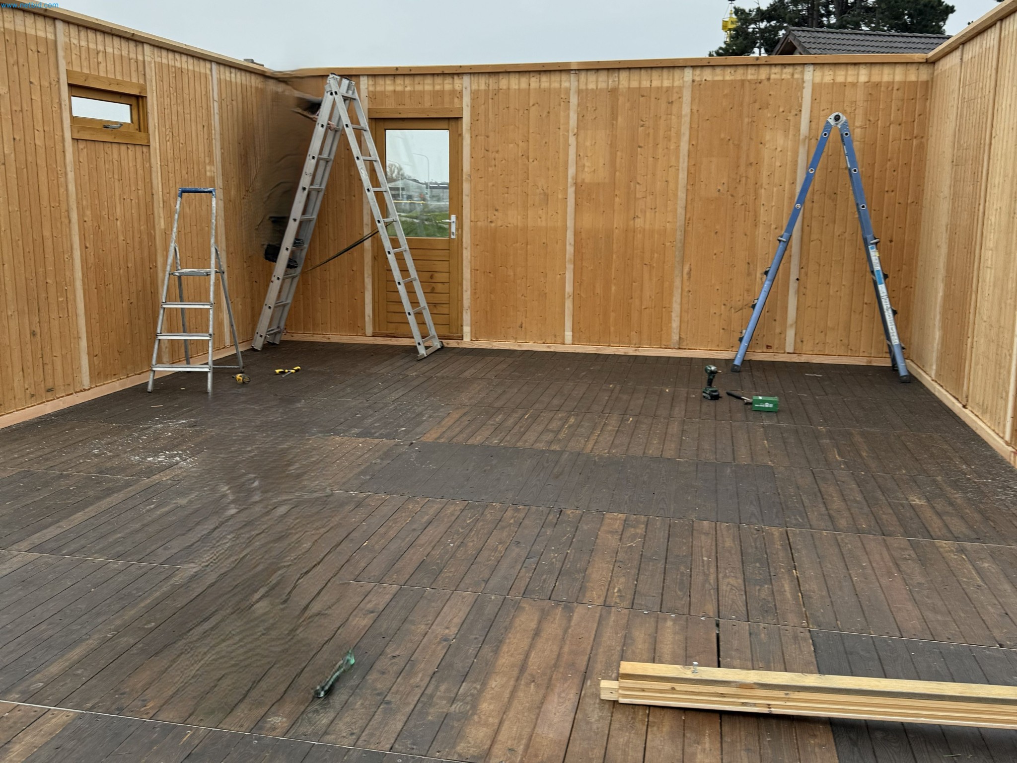 Chalet-/Event-Bar-Aufbau in Belgien-21