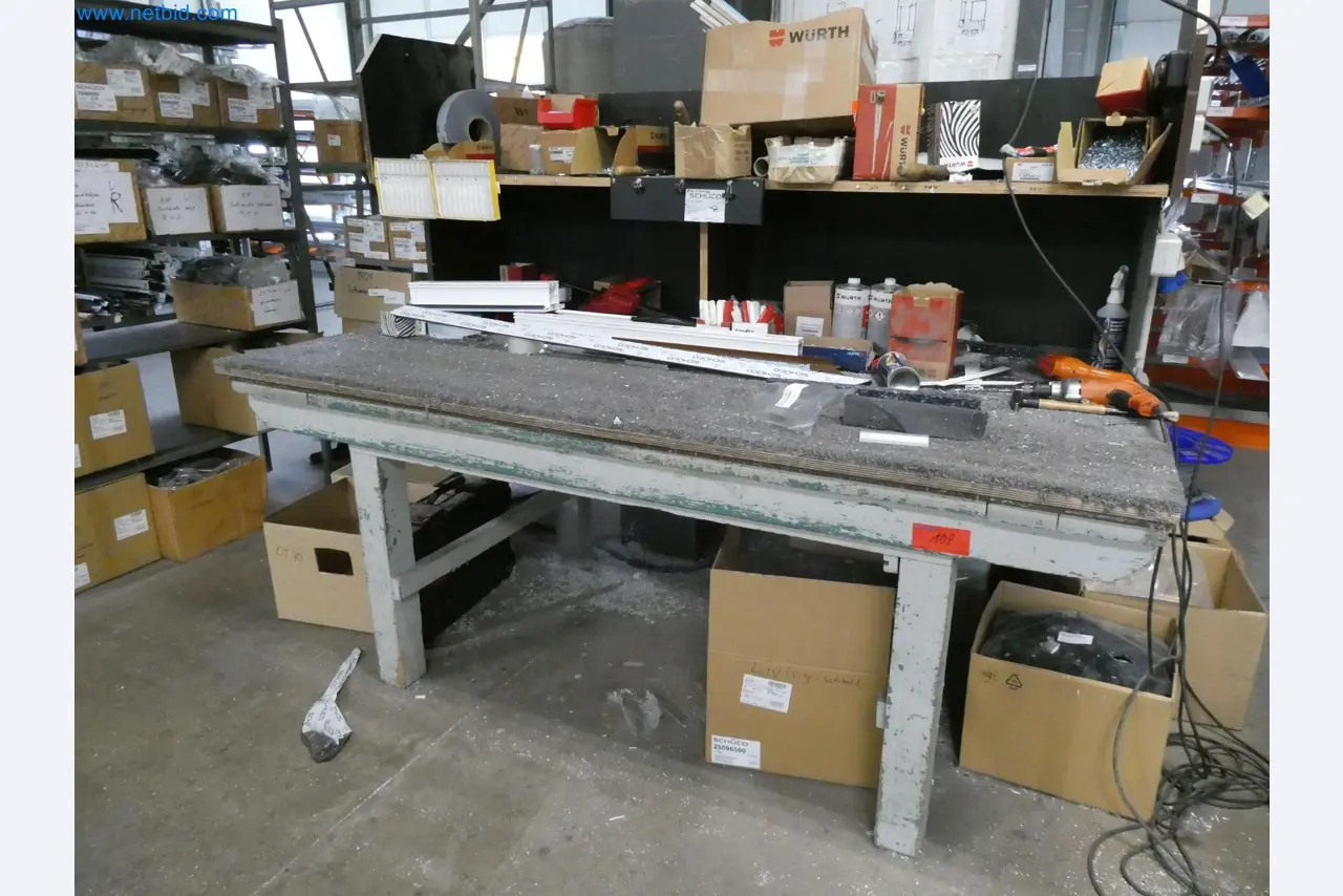 Machines pour la fabrication de fenêtres et de portes en plastique-3