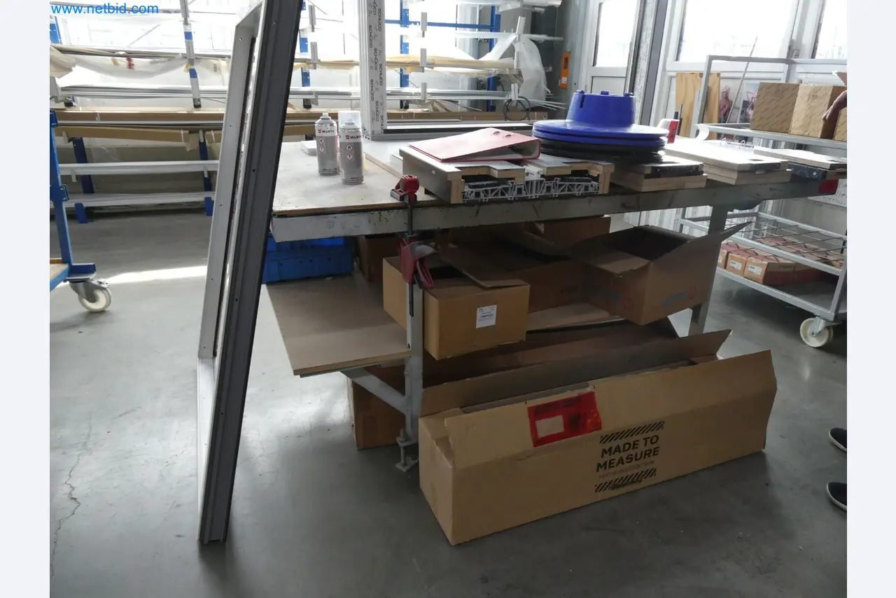 Machines pour la fabrication de fenêtres et de portes en plastique-4