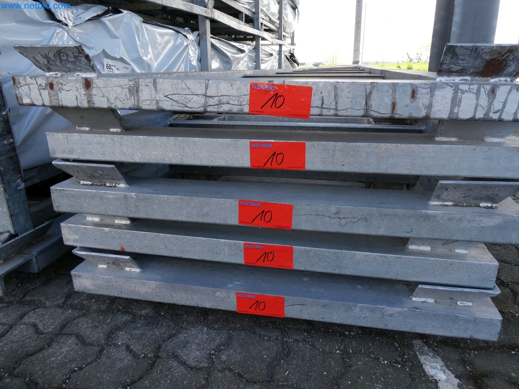 Machines pour la fabrication de fenêtres et de portes en plastique-12