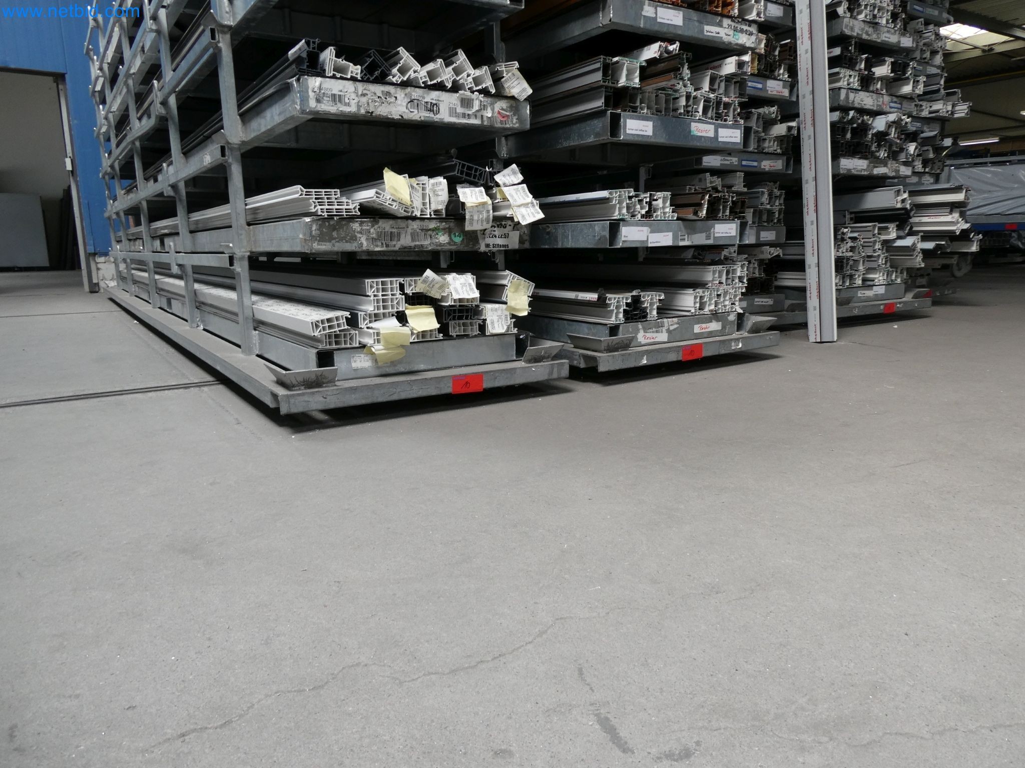 Machines pour la fabrication de fenêtres et de portes en plastique-3