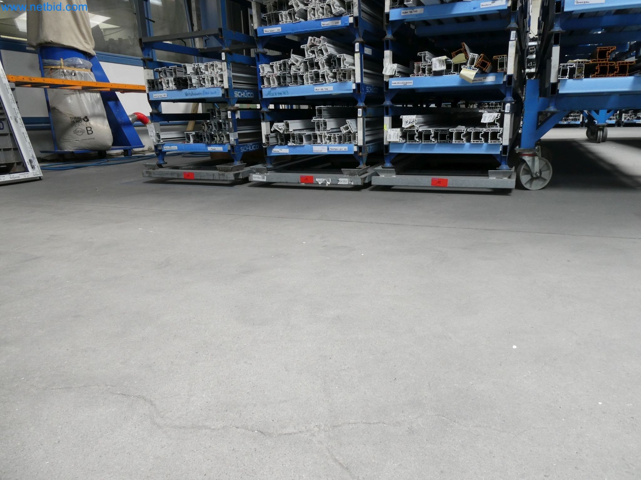 Machines pour la fabrication de fenêtres et de portes en plastique-4