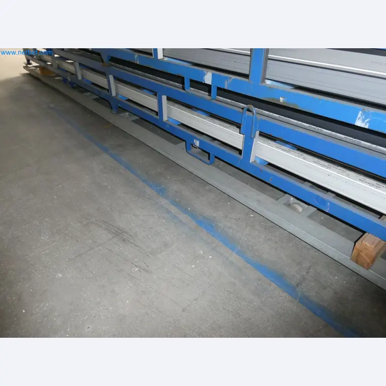 Machines pour la fabrication de fenêtres et de portes en plastique-8