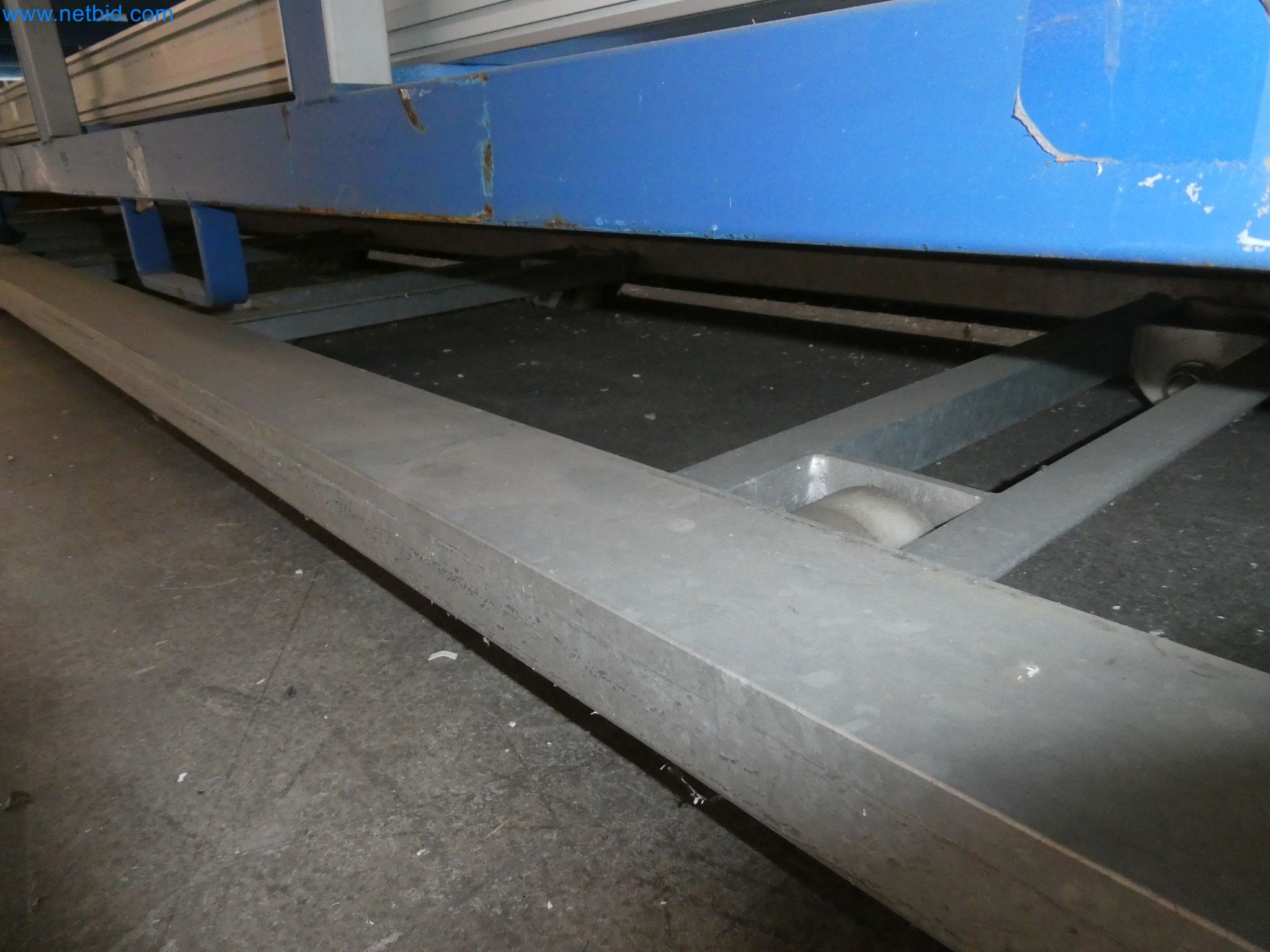 Machines pour la fabrication de fenêtres et de portes en plastique-9