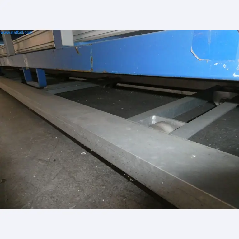 Machines pour la fabrication de fenêtres et de portes en plastique-9