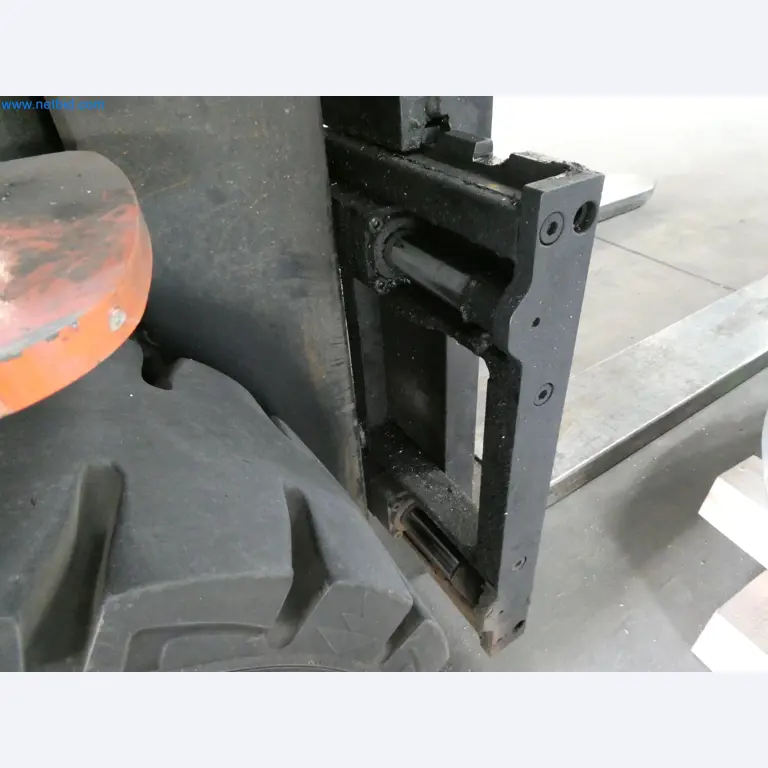 Machines pour la fabrication de fenêtres et de portes en plastique-10