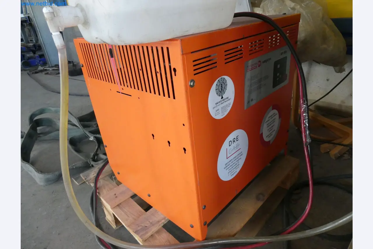 Machines pour la fabrication de fenêtres et de portes en plastique-12