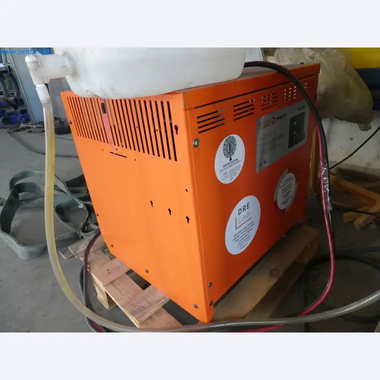 Machines pour la fabrication de fenêtres et de portes en plastique-12