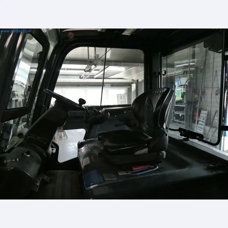 Machines pour la fabrication de fenêtres et de portes en plastique-7