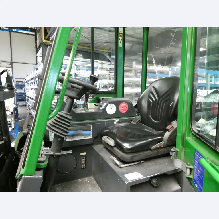 Machines pour la fabrication de fenêtres et de portes en plastique-12