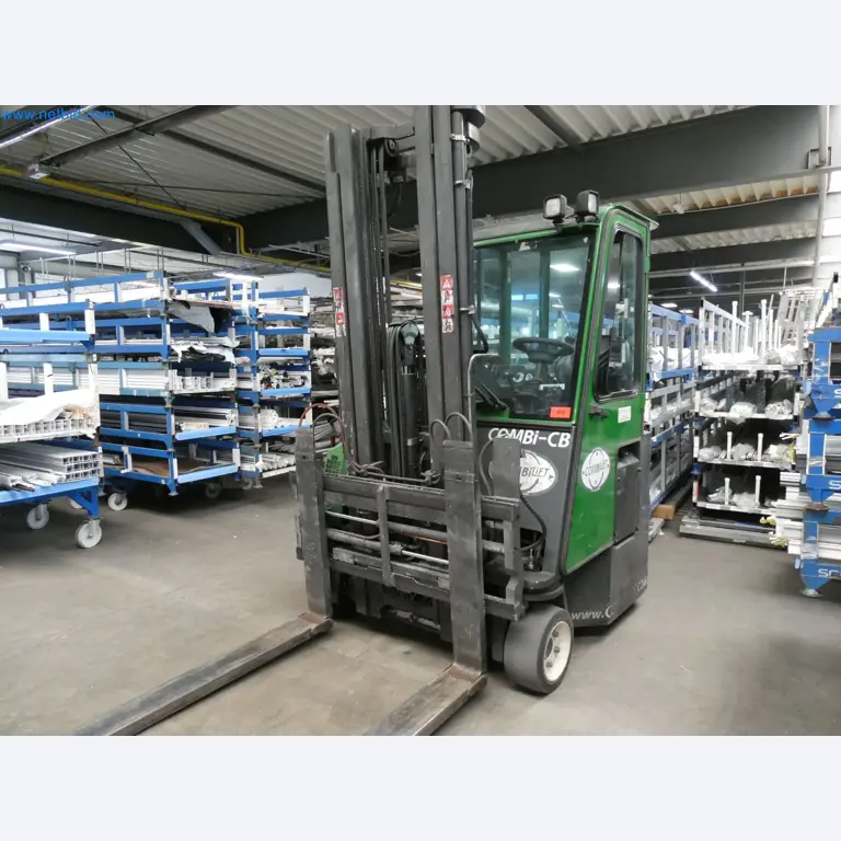 Machines pour la fabrication de fenêtres et de portes en plastique-13
