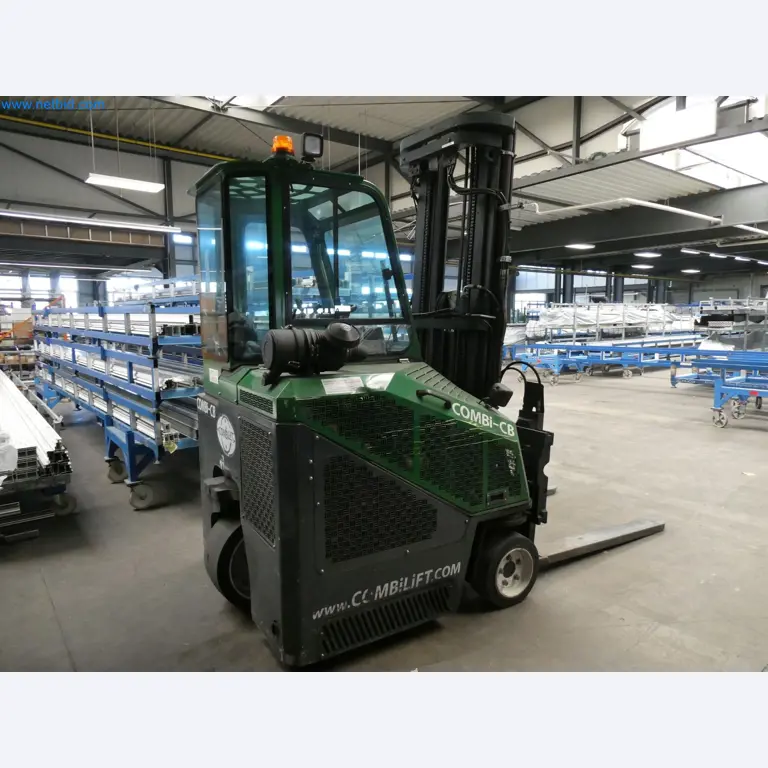 Machines pour la fabrication de fenêtres et de portes en plastique-2