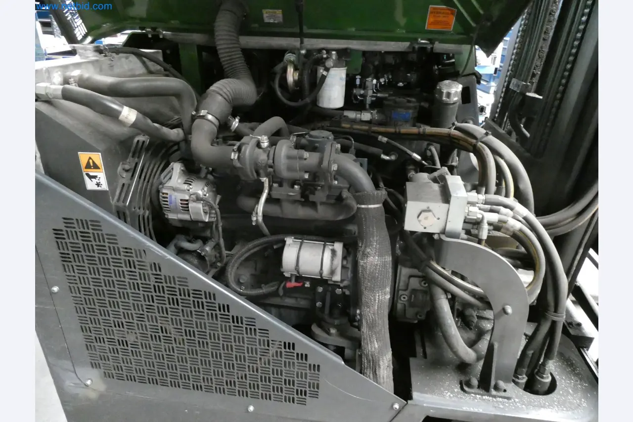 Machines pour la fabrication de fenêtres et de portes en plastique-5