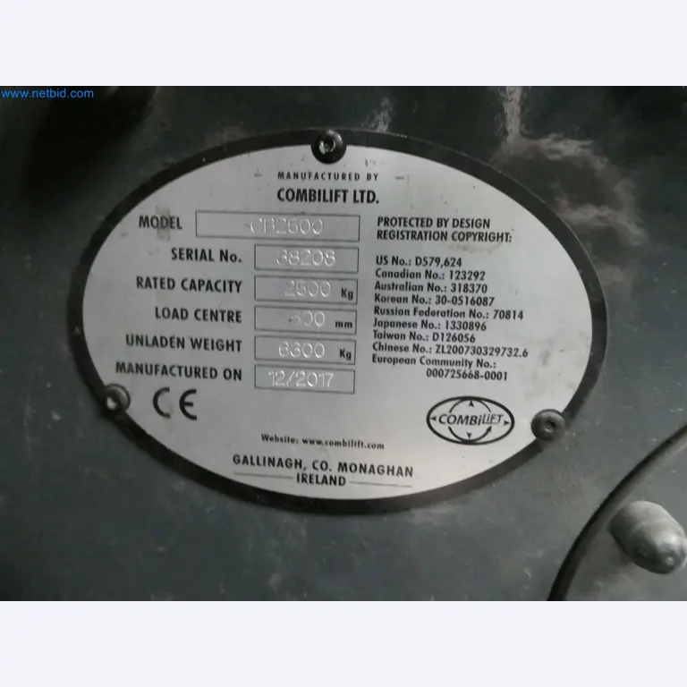 Machines pour la fabrication de fenêtres et de portes en plastique-9