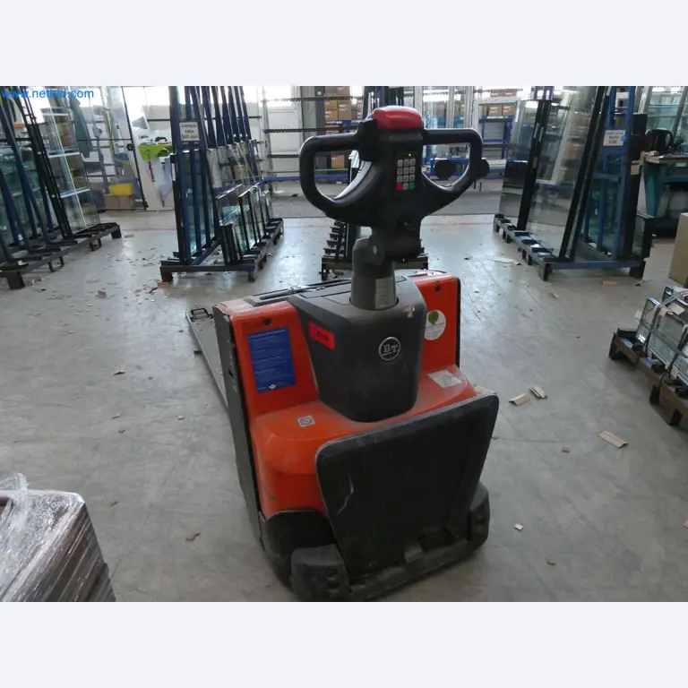 Machines pour la fabrication de fenêtres et de portes en plastique-6