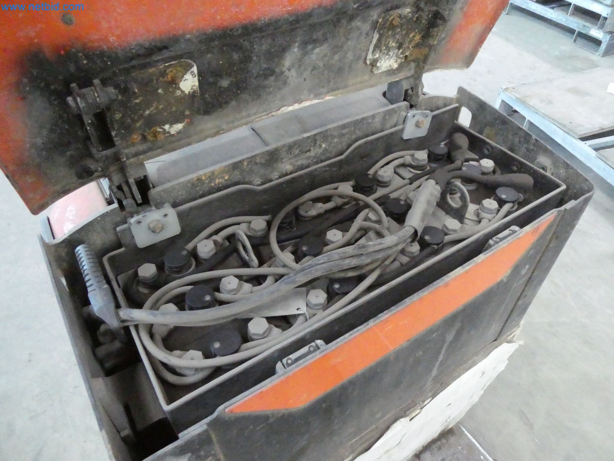 Machines pour la fabrication de fenêtres et de portes en plastique-4