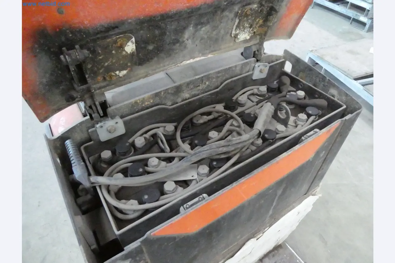 Machines pour la fabrication de fenêtres et de portes en plastique-4