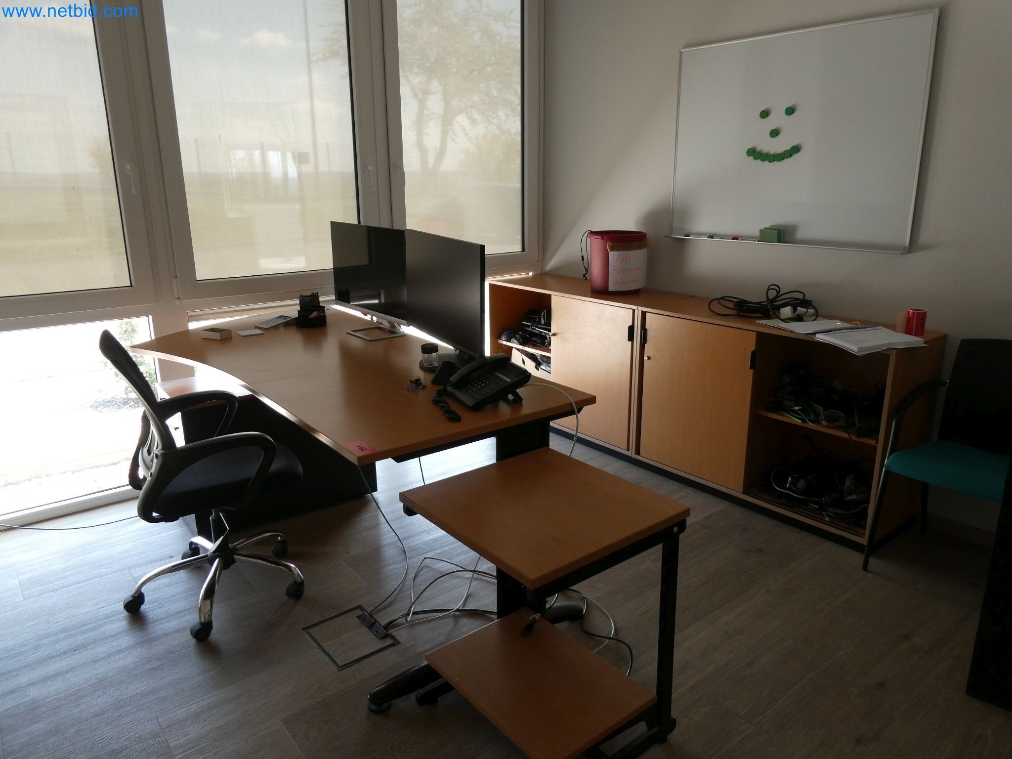 Stroje na výrobu plastových oken a dveří-4