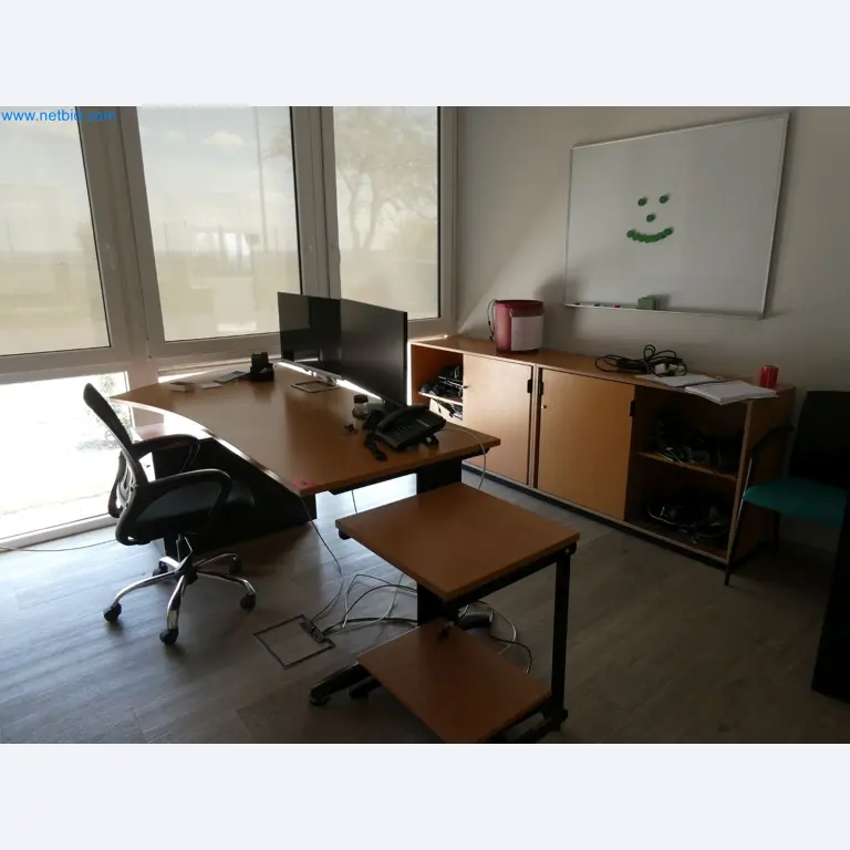 Stroje na výrobu plastových oken a dveří-4