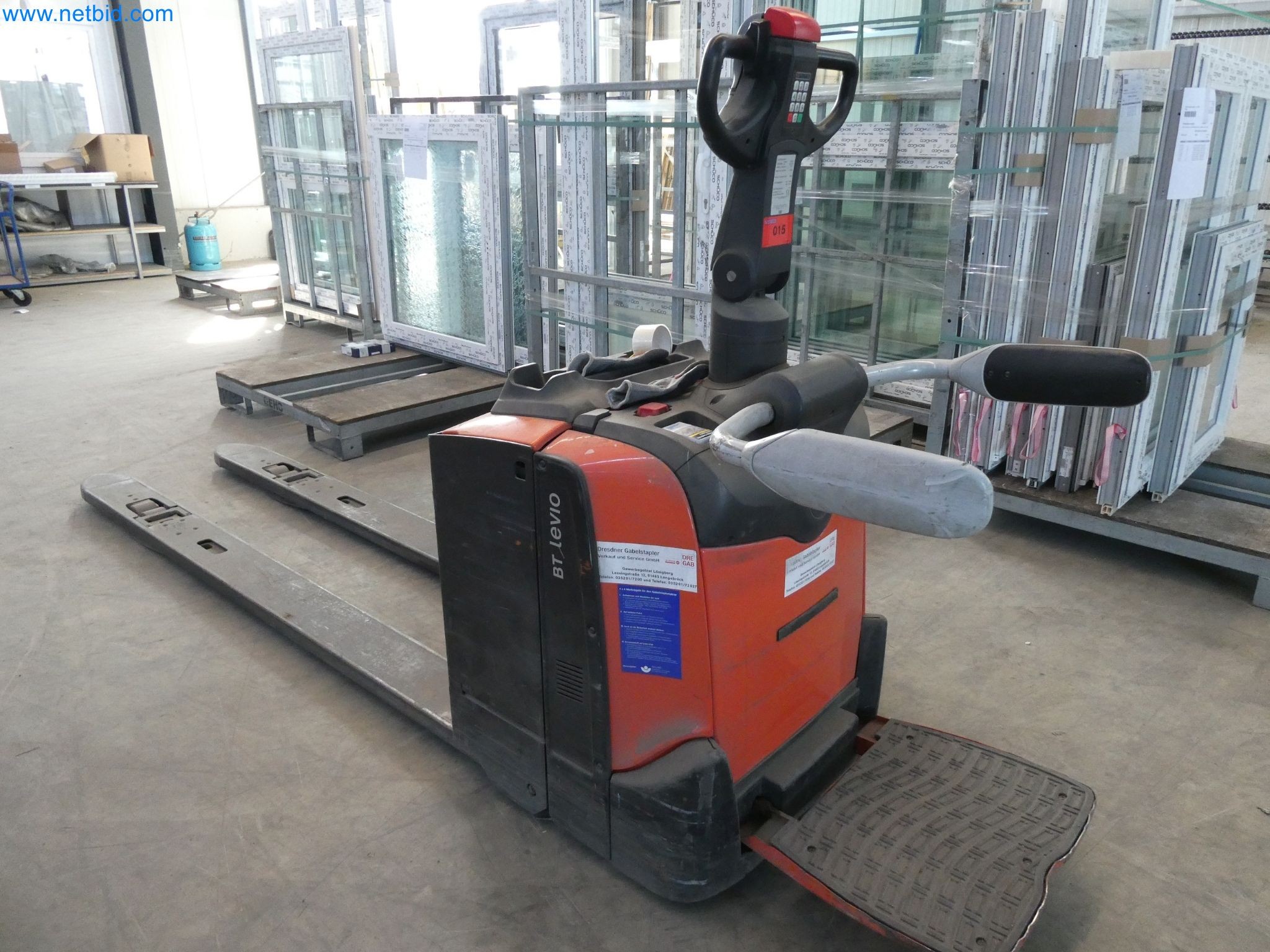 Máquinas para la fabricación de ventanas y puertas de plástico-1