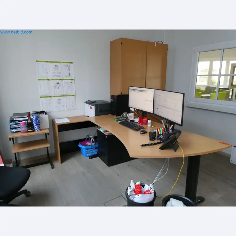 Stroje na výrobu plastových oken a dveří-3