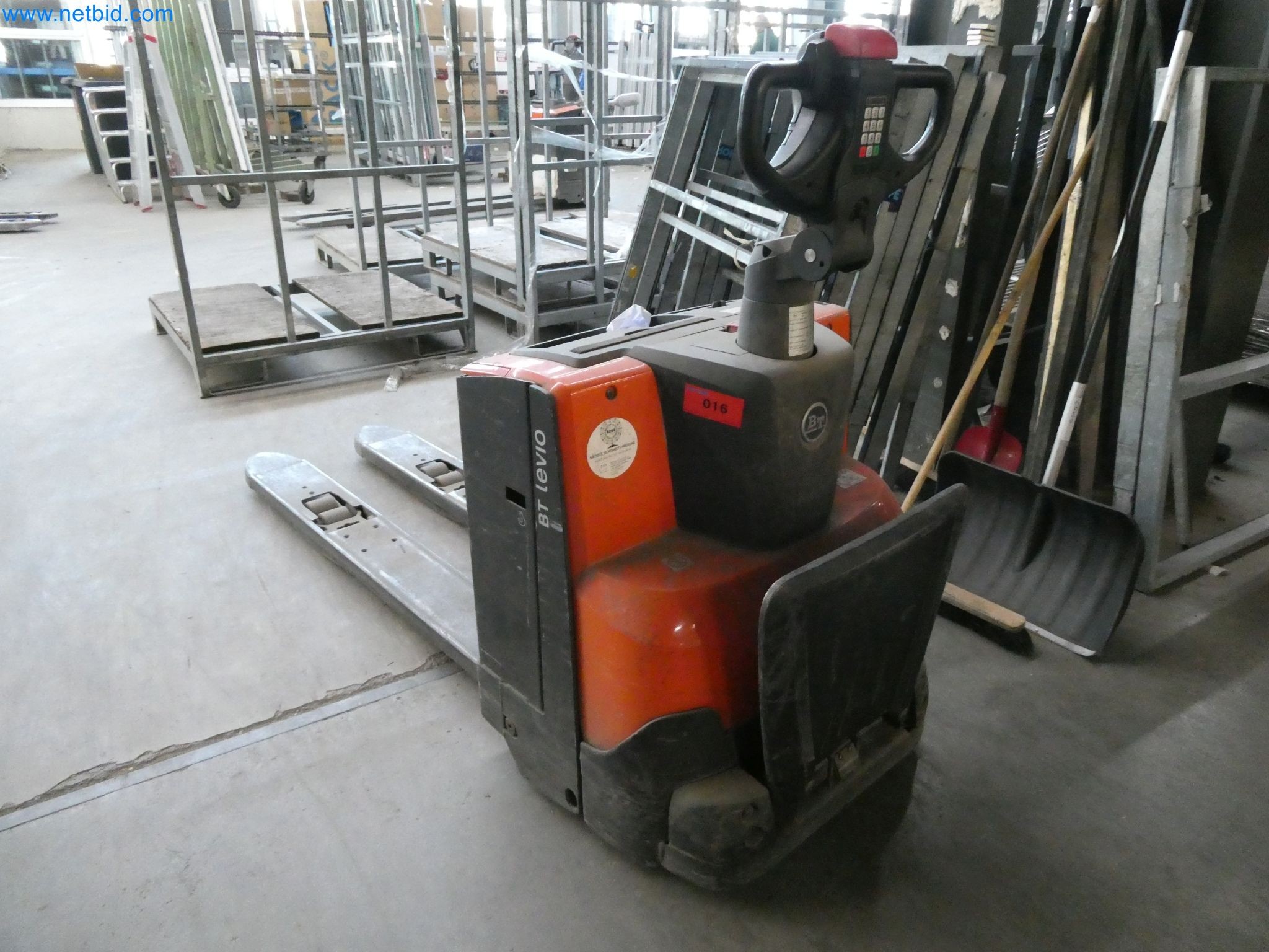 Máquinas para la fabricación de ventanas y puertas de plástico-6