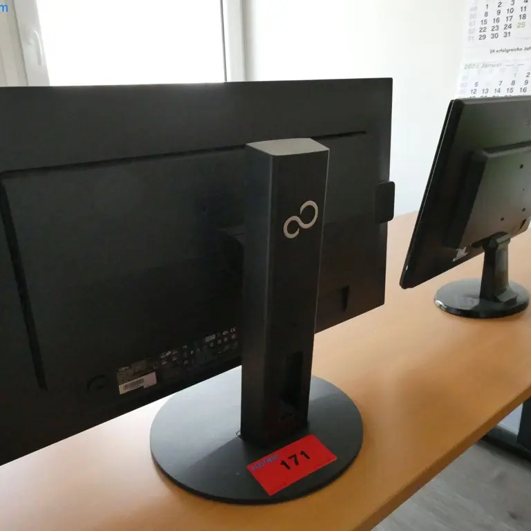 22" monitor