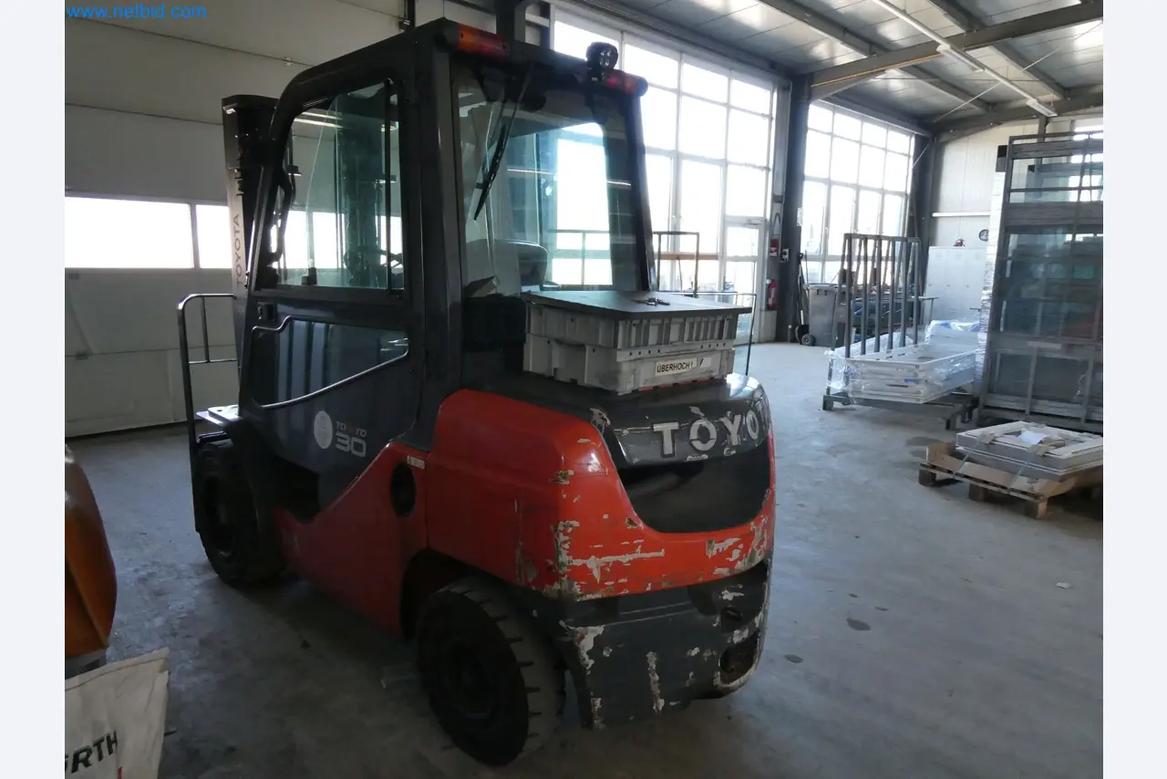 Máquinas para la fabricación de ventanas y puertas de plástico-4