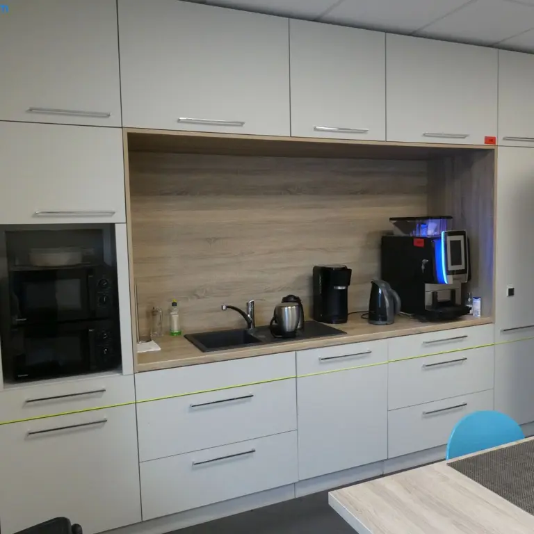 Fitted kitchen unit