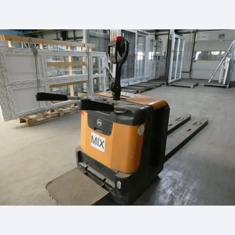 Máquinas para la fabricación de ventanas y puertas de plástico-1