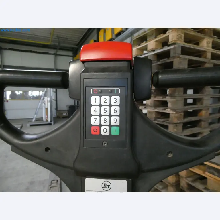 Máquinas para la fabricación de ventanas y puertas de plástico-3