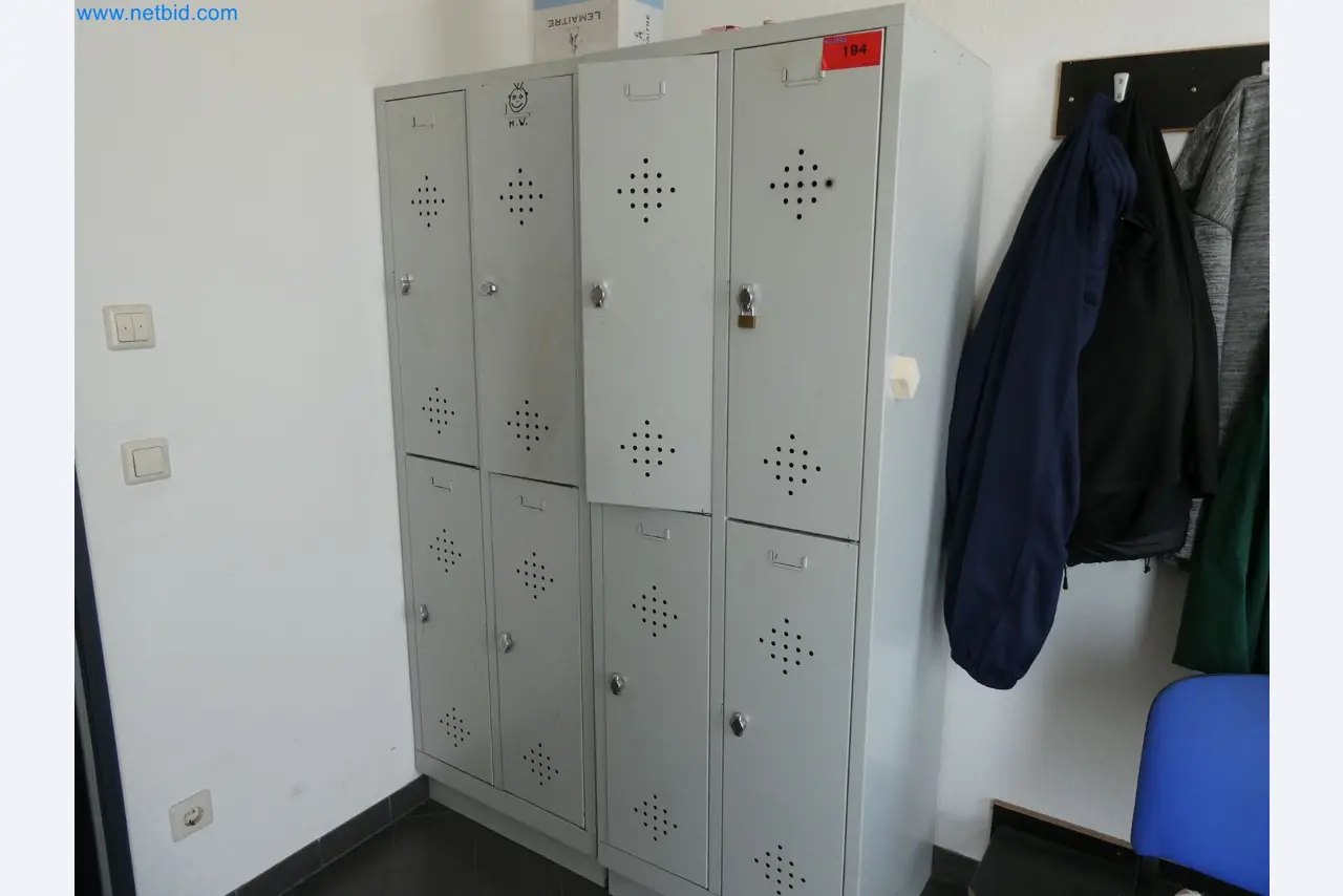 Machines pour la fabrication de fenêtres et de portes en plastique-5