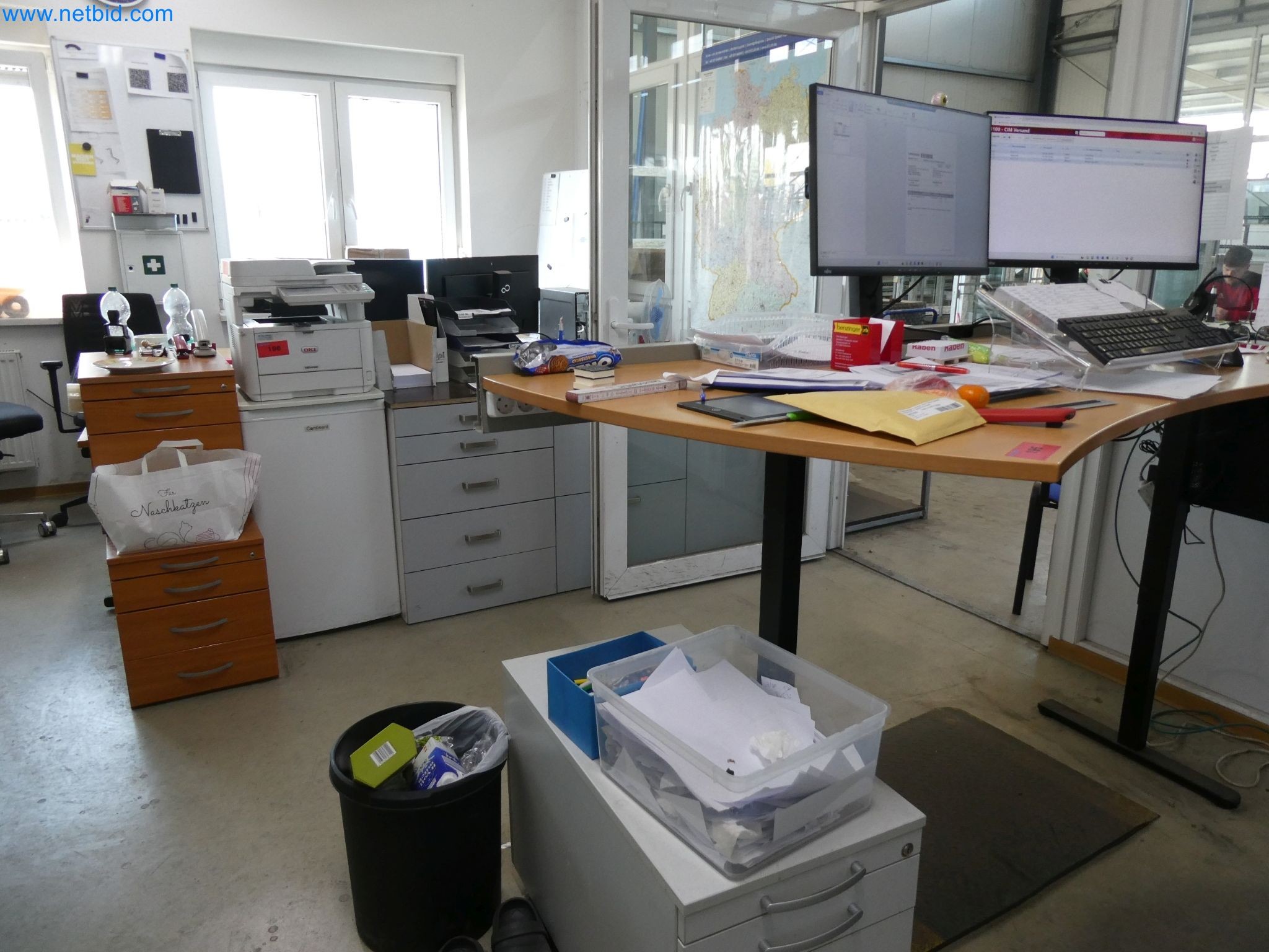 Machines pour la fabrication de fenêtres et de portes en plastique-4