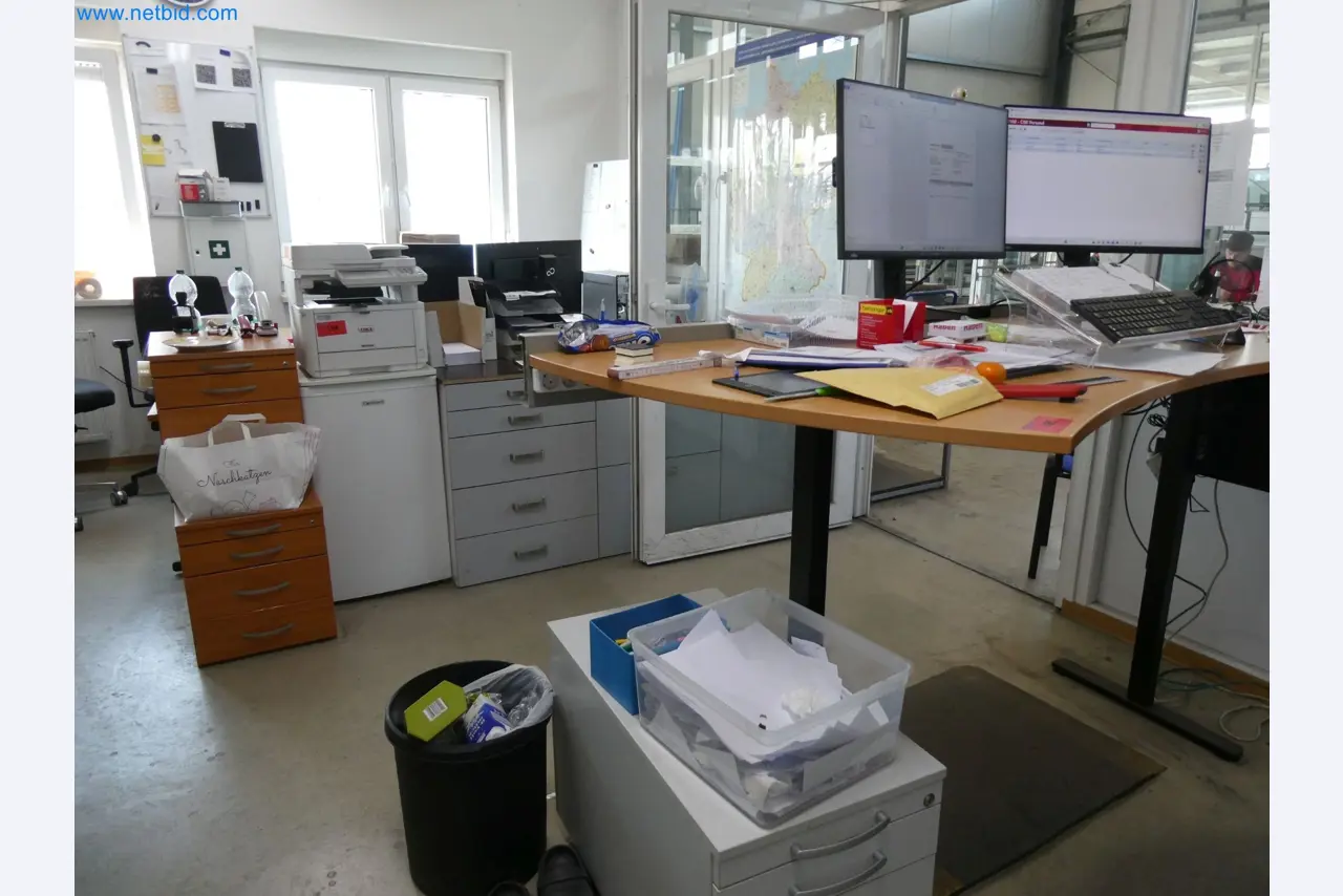 Machines pour la fabrication de fenêtres et de portes en plastique-4