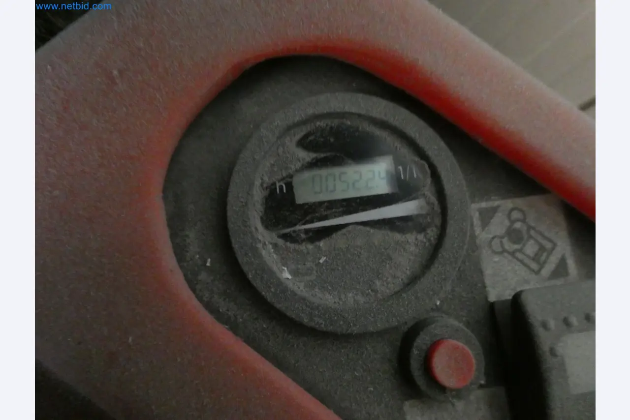 Machines pour la fabrication de fenêtres et de portes en plastique-3